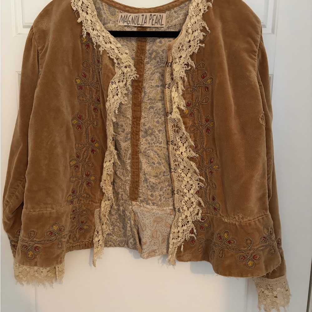 Magnolia Pearl Gold Velvet Embroidered  Jacket